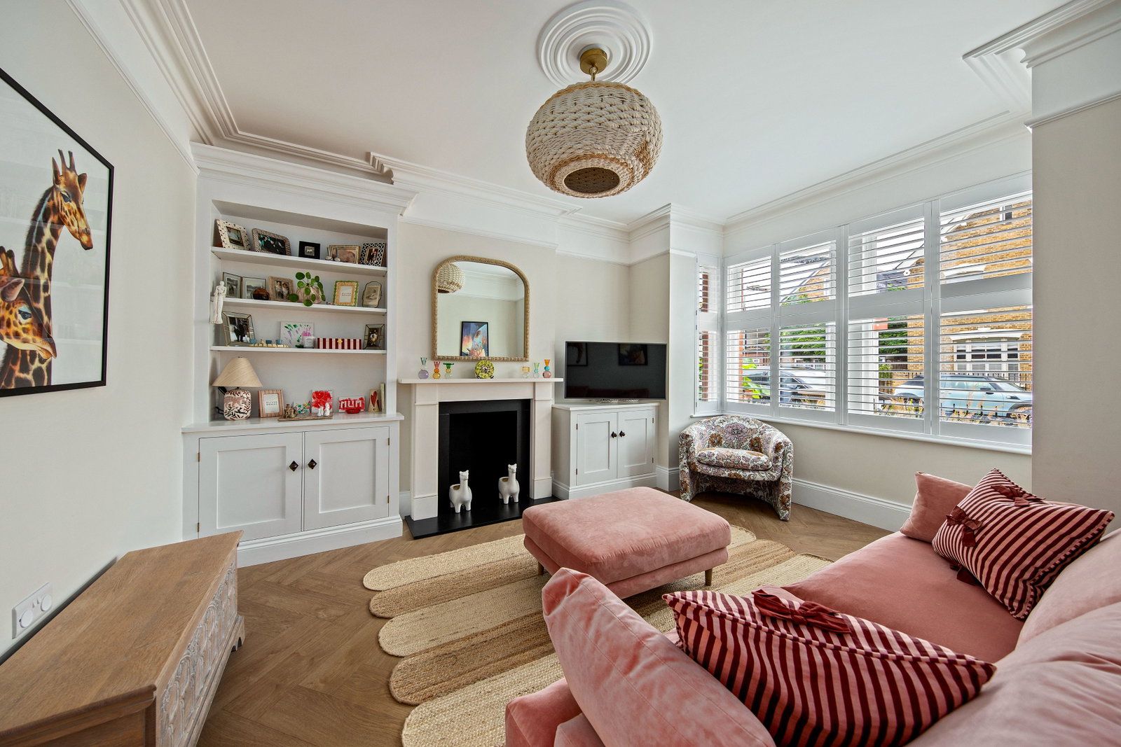 End Of Terrace House for sale in Teddington, Bushy Park Road, Teddington, 1350 m²