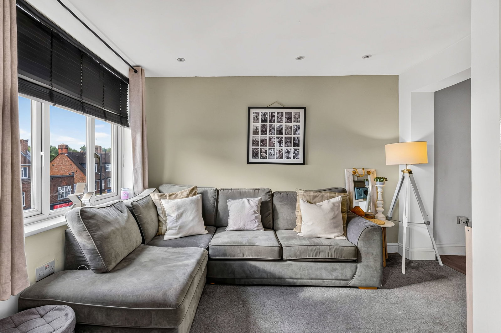 Flat for sale in South Croydon, Addington Road, South Croydon, CR2 8LH, 1013 m²