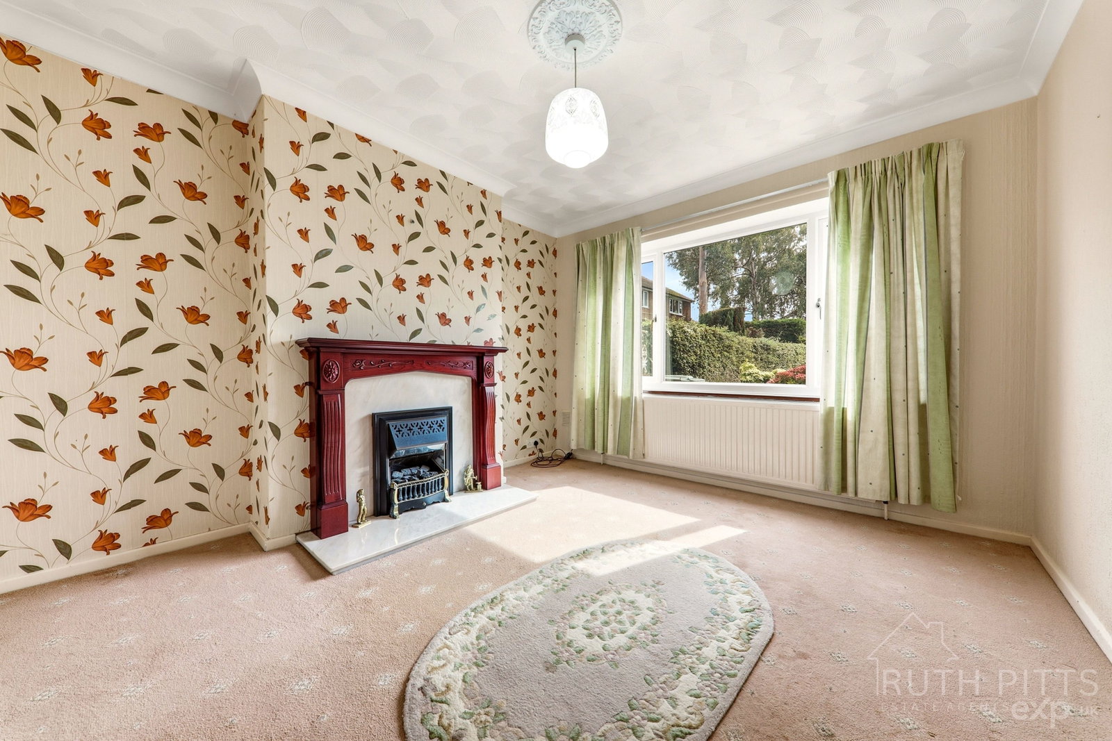 Semi Detached House for sale in Pontefract, Stockingate, South Kirkby, WF9