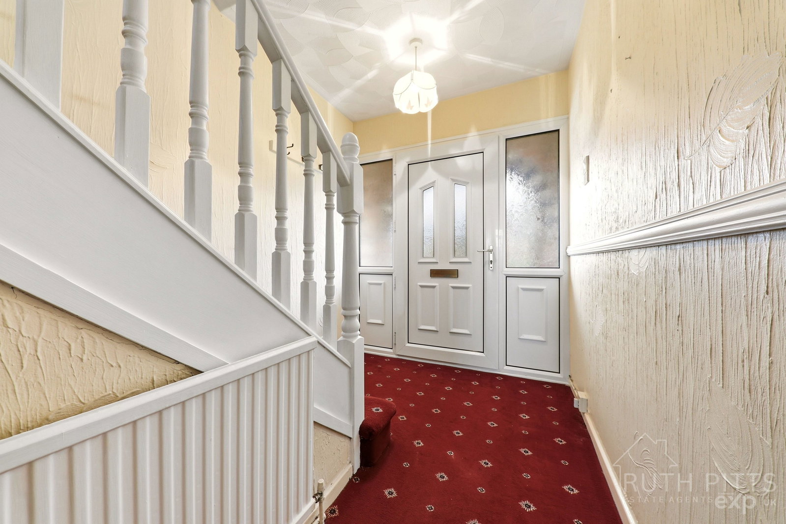 Semi Detached House for sale in Pontefract, Stockingate, South Kirkby, WF9