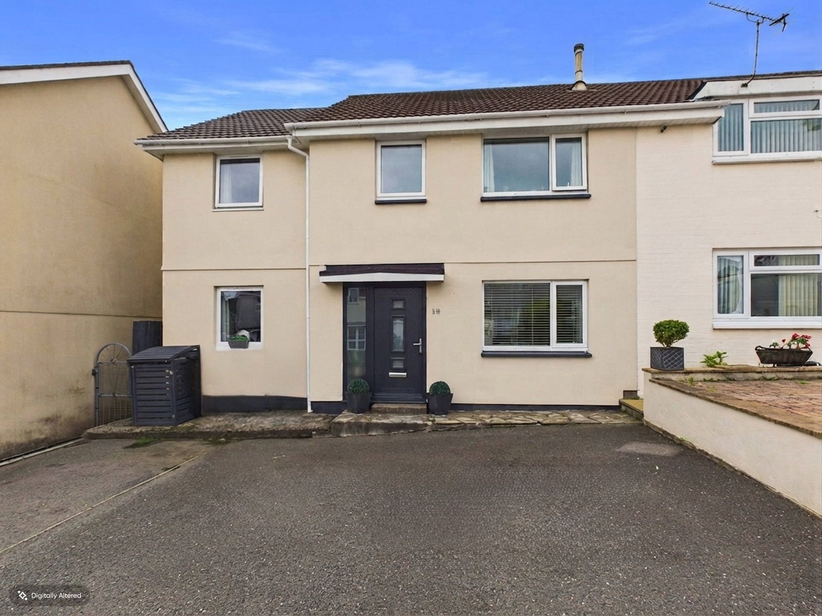 Semi Detached House for sale in St. Austell, Brookside, Sandy Hill, St Austell PL25, 1210 m²