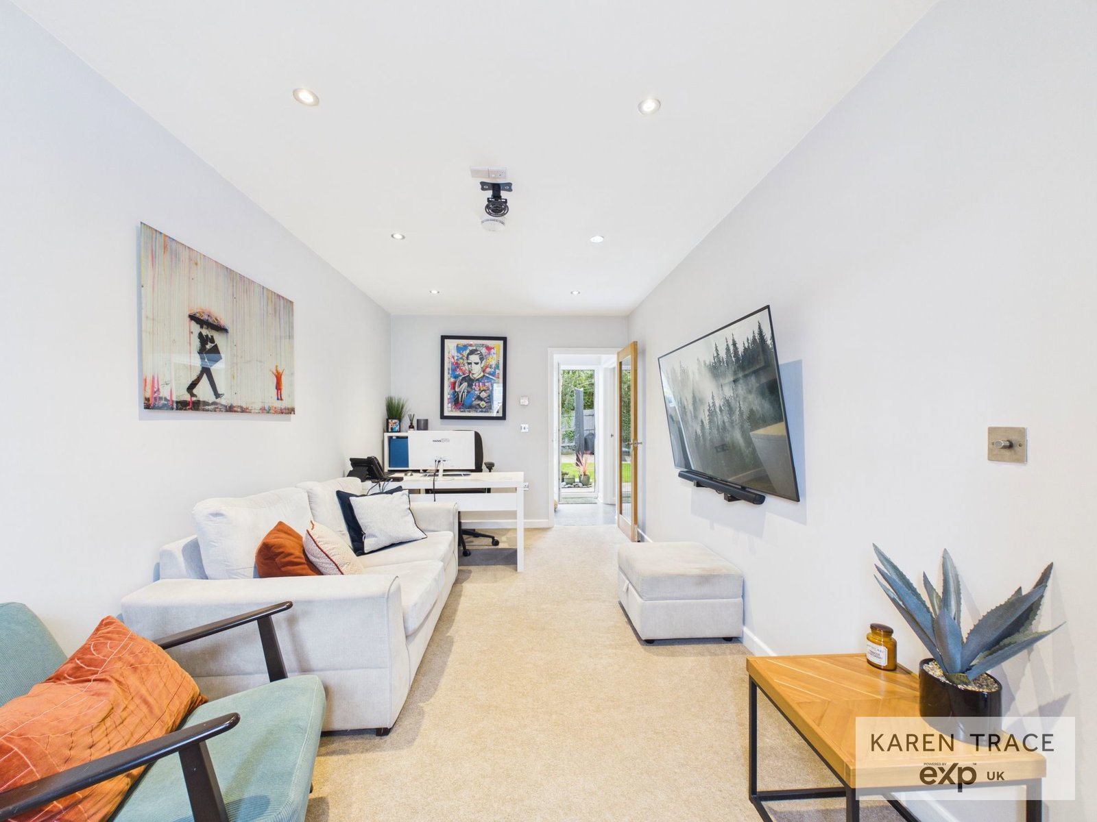 Semi Detached House for sale in St. Austell, Brookside, Sandy Hill, St Austell PL25, 1210 m²