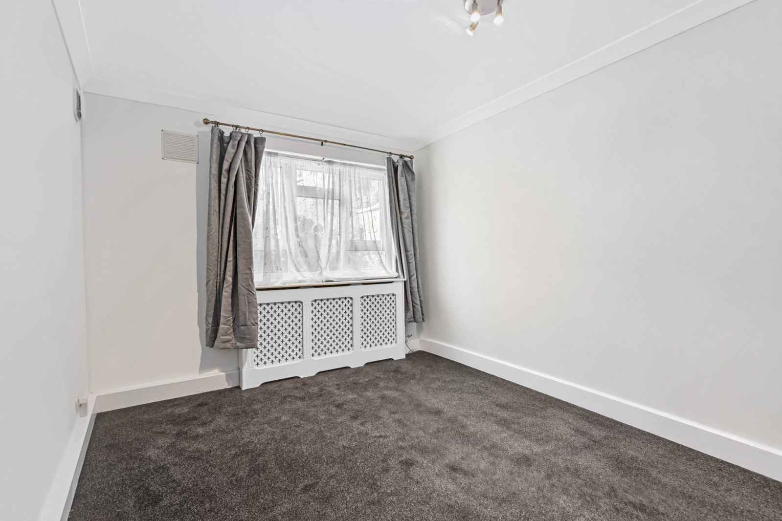 Flat for sale in London, Ash Court, Leighton Grove, NW5
