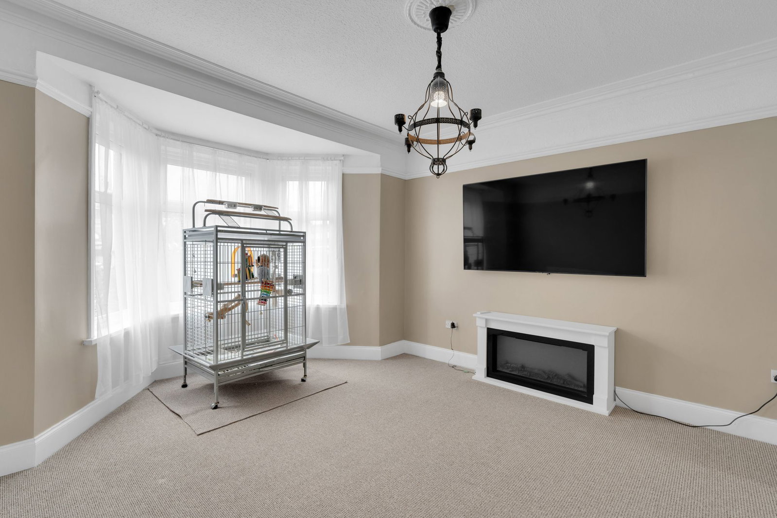 Semi Detached House for sale in Pontypool, School Lane , Wainfelin , Pontypool