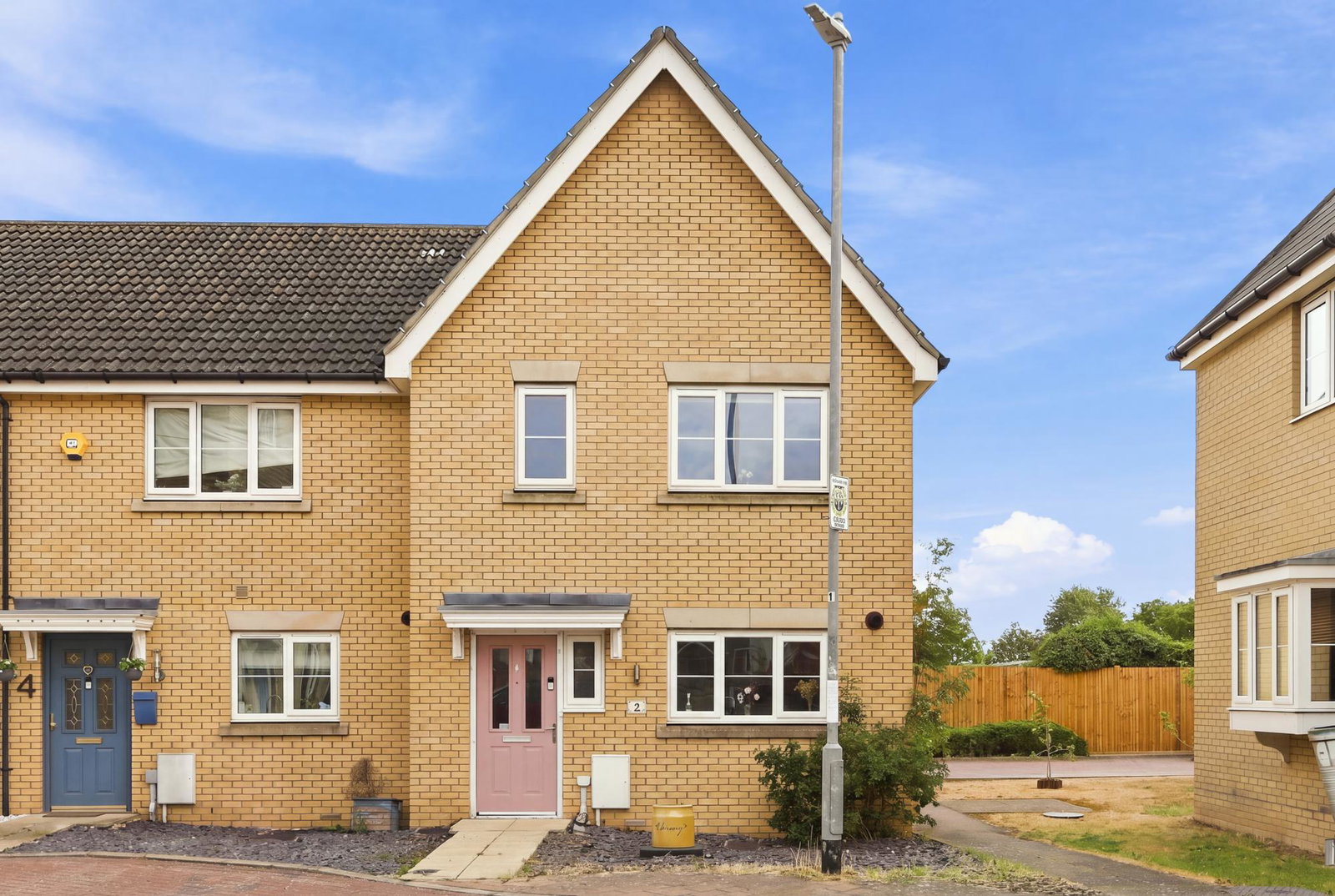 Terraced House for sale in Basildon, Masters Crescent, Dunton, SS15