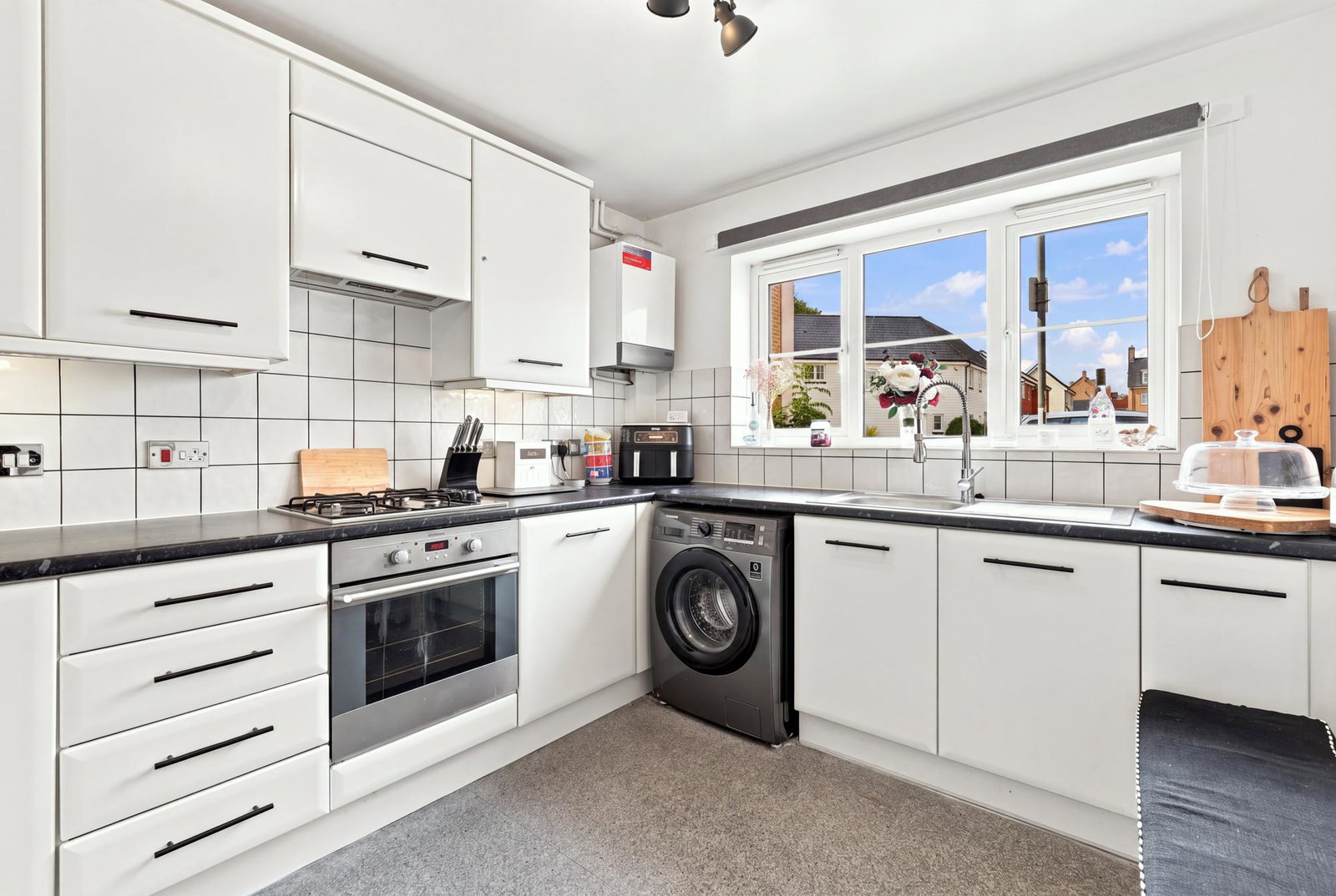 Terraced House for sale in Basildon, Masters Crescent, Dunton, SS15