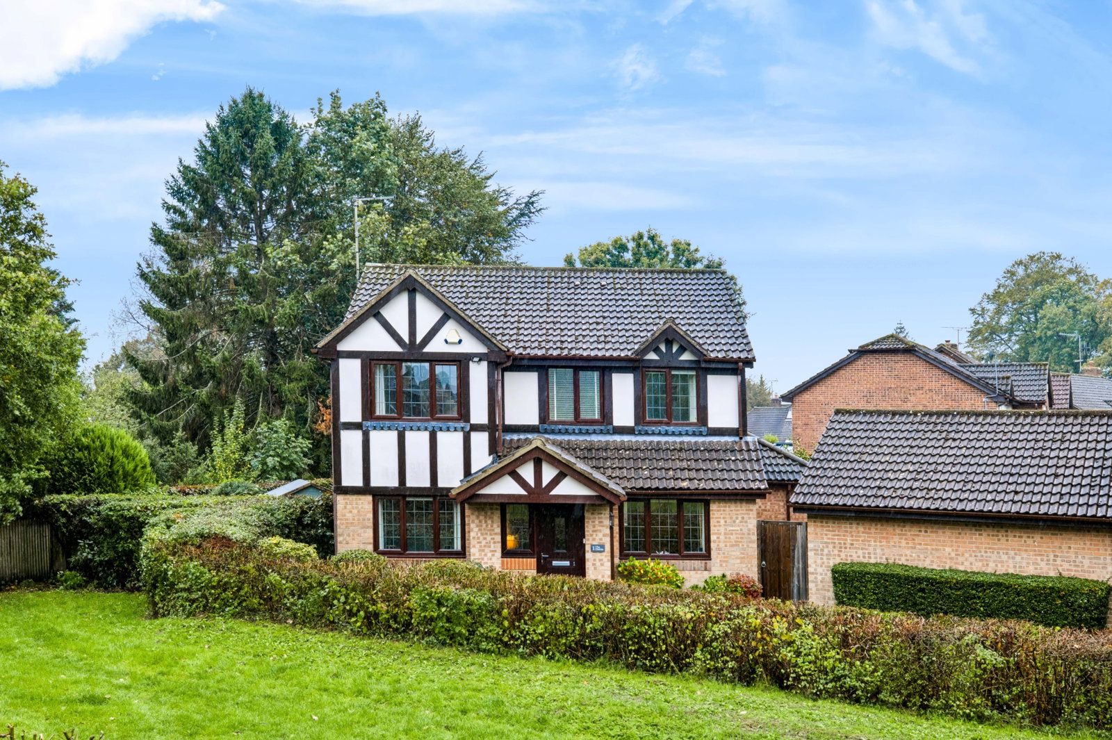 Detached House for sale in East Grinstead, The Dakins, East Grinstead