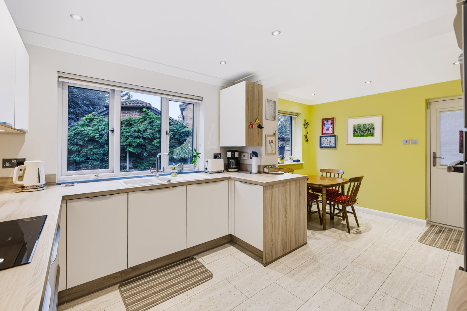 Detached House for sale in East Grinstead, The Dakins, East Grinstead