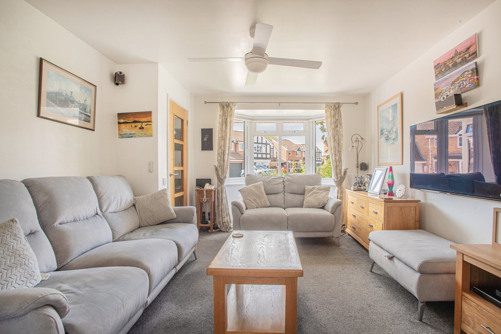 Detached House for sale in Chippenham, Knight Close, Pewsham, Chippenham