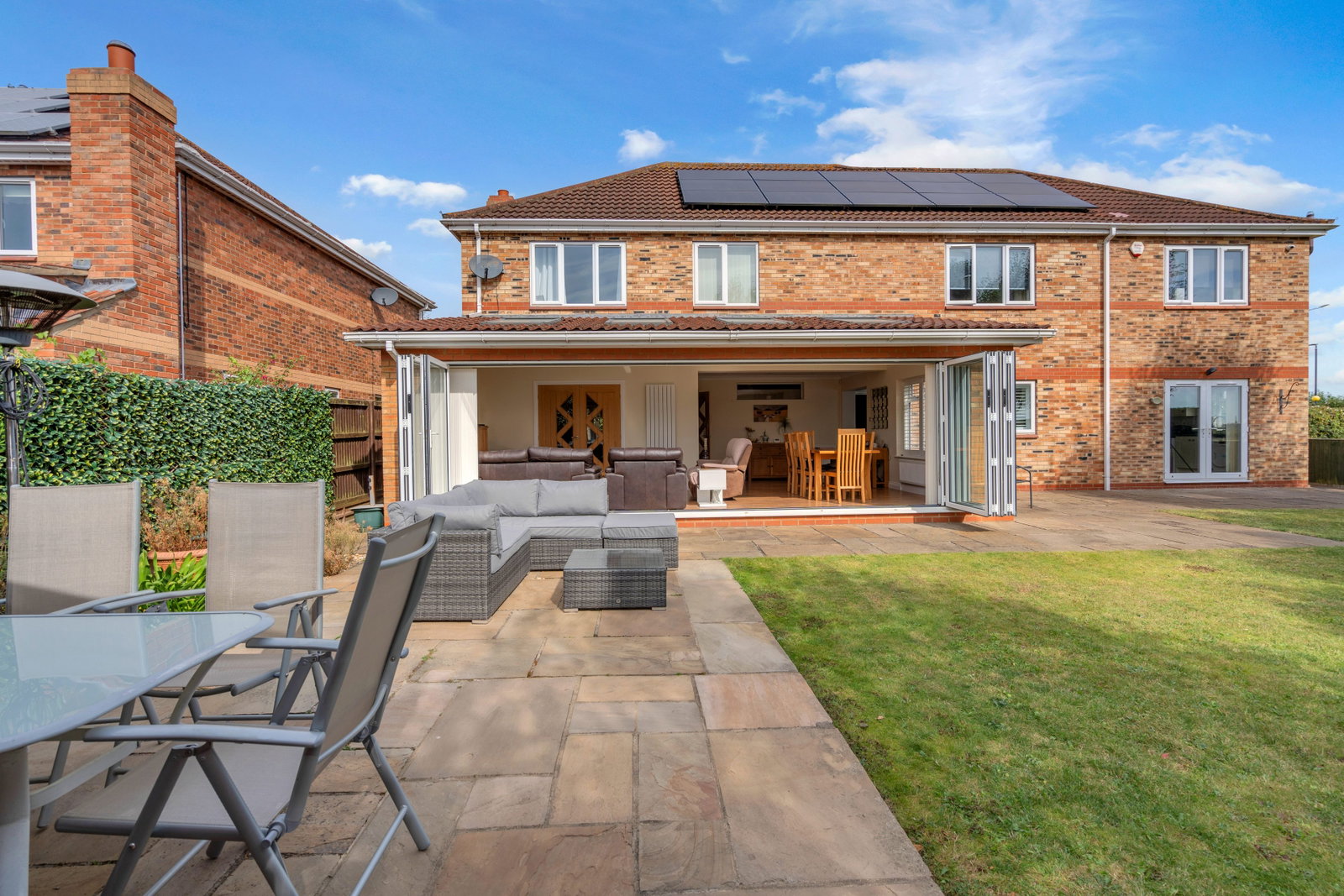 Detached House for sale in Grimsby, Waltham Grimsby, 2571 m²