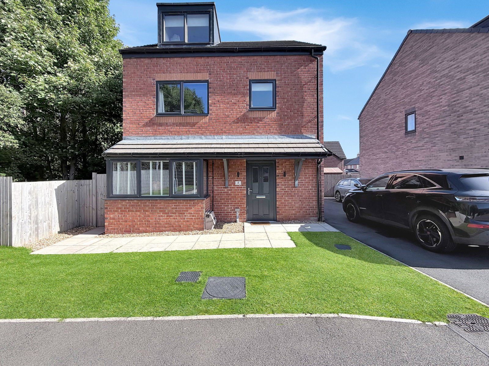Detached House for sale in Carlisle, Dunlin Close, Carlisle, CA2 7FJ