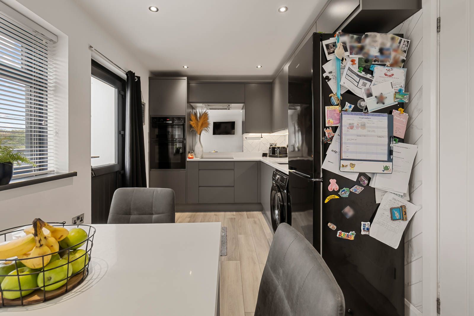 End Of Terrace House for sale in Huddersfield, 70 Ainley Road, Birchincliffe, Huddersfield HD3 3QX
