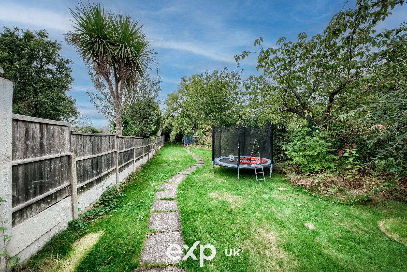 Semi Detached House for sale in Birmingham, Brooklands Road, Hall Green, Birmingham, B28 8LB