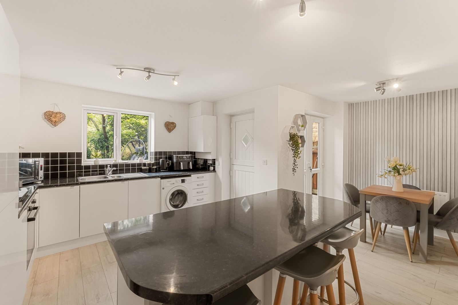 Town House for sale in Halifax, Larch Close, Wheatley, HX2