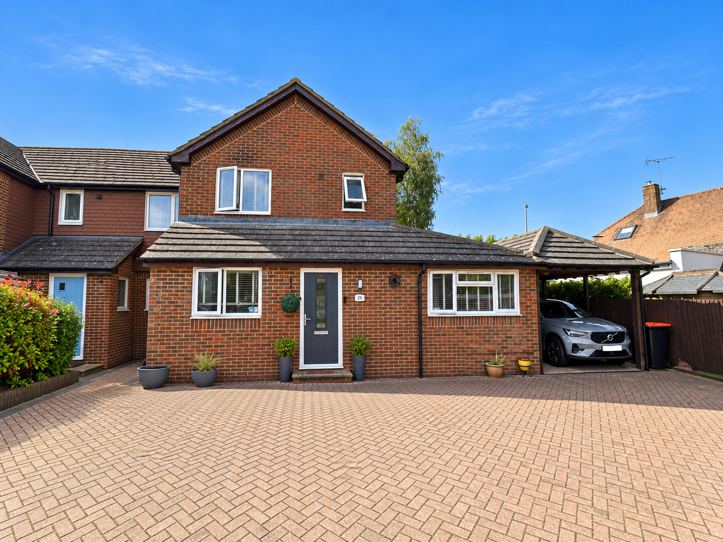 Semi Detached House for sale in Dunstable, Kimberwell Close, Toddington, 1394 m²