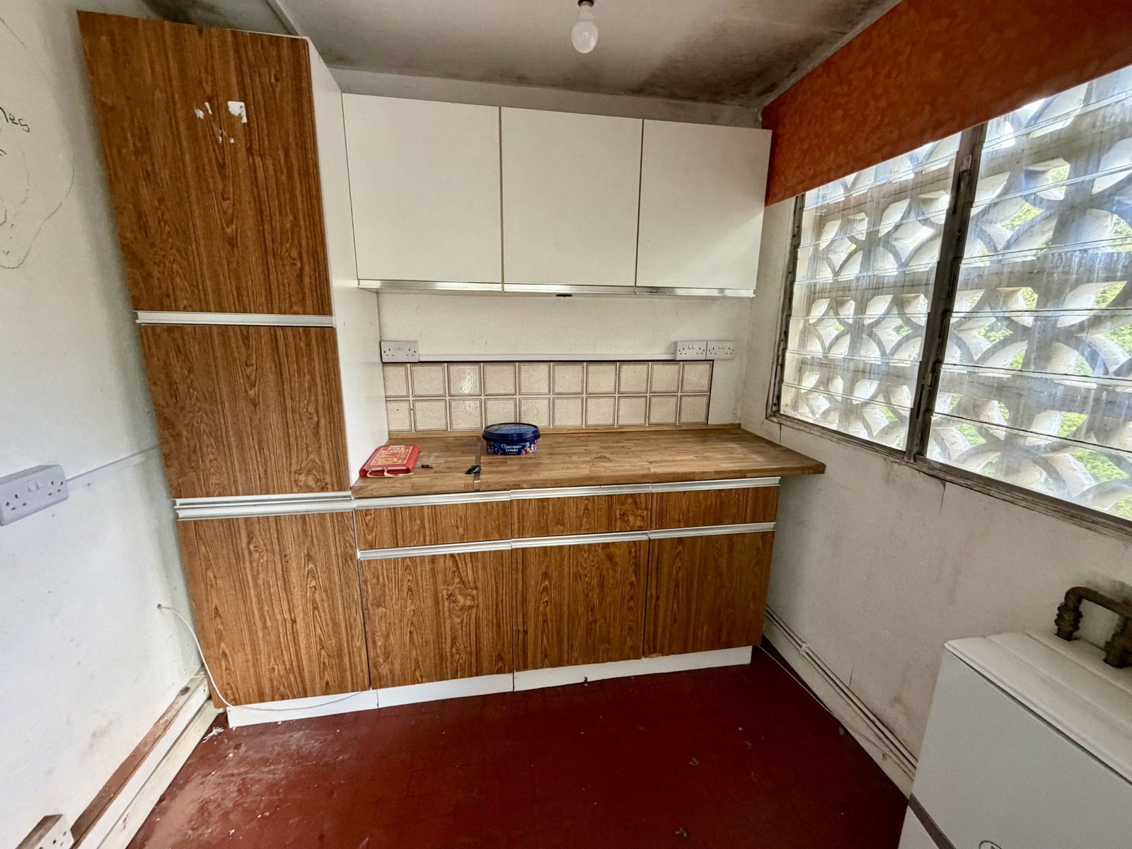 Flat for sale in Birmingham, Chester Hayes Court, Chester Road, Birmingham, B24 0EL