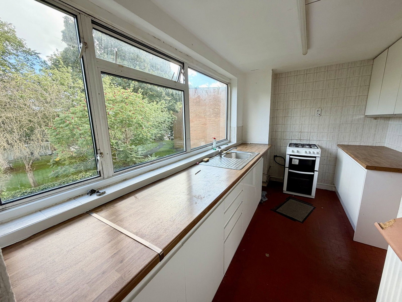 Flat for sale in Birmingham, Chester Hayes Court, Chester Road, Birmingham, B24 0EL