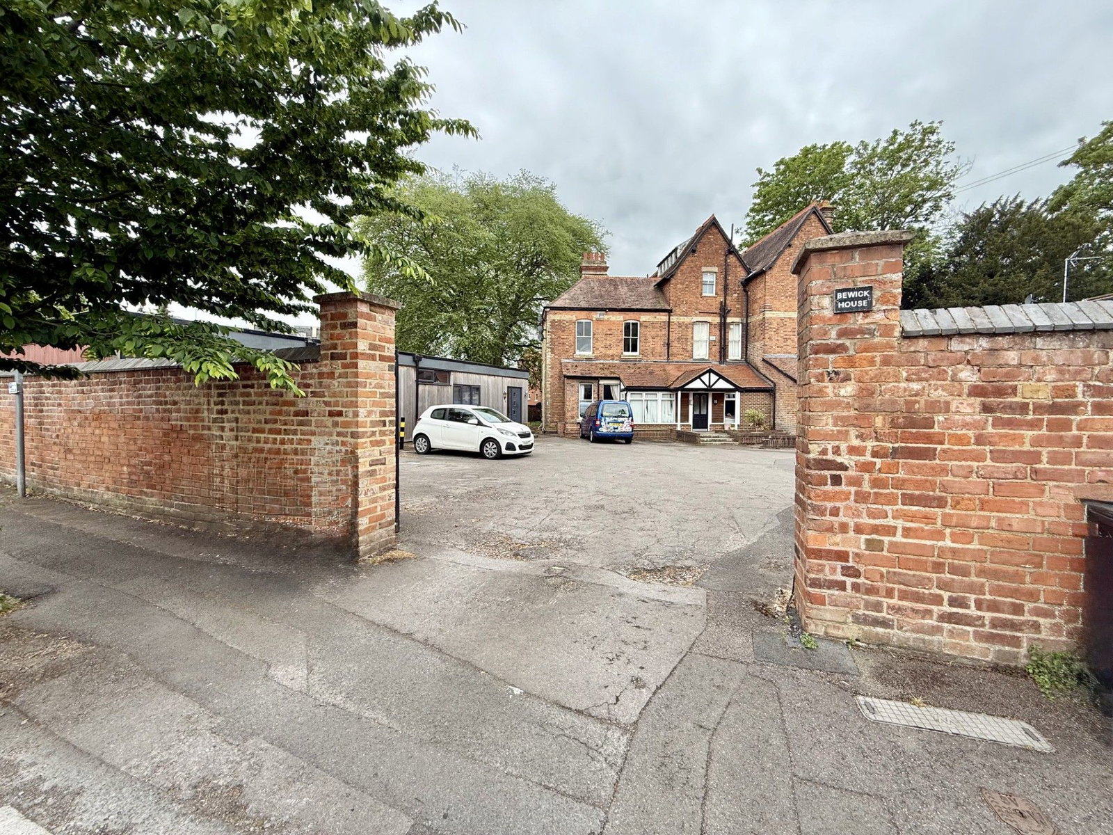 Bungalow for sale in Gloucester, Denmark Road, Gloucester, 786 m²