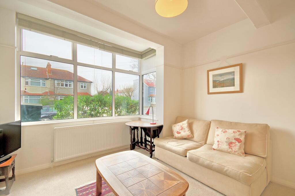 Terraced House for sale in London, Helmsdale Road, Streatham Common, SW16, 1399 m²