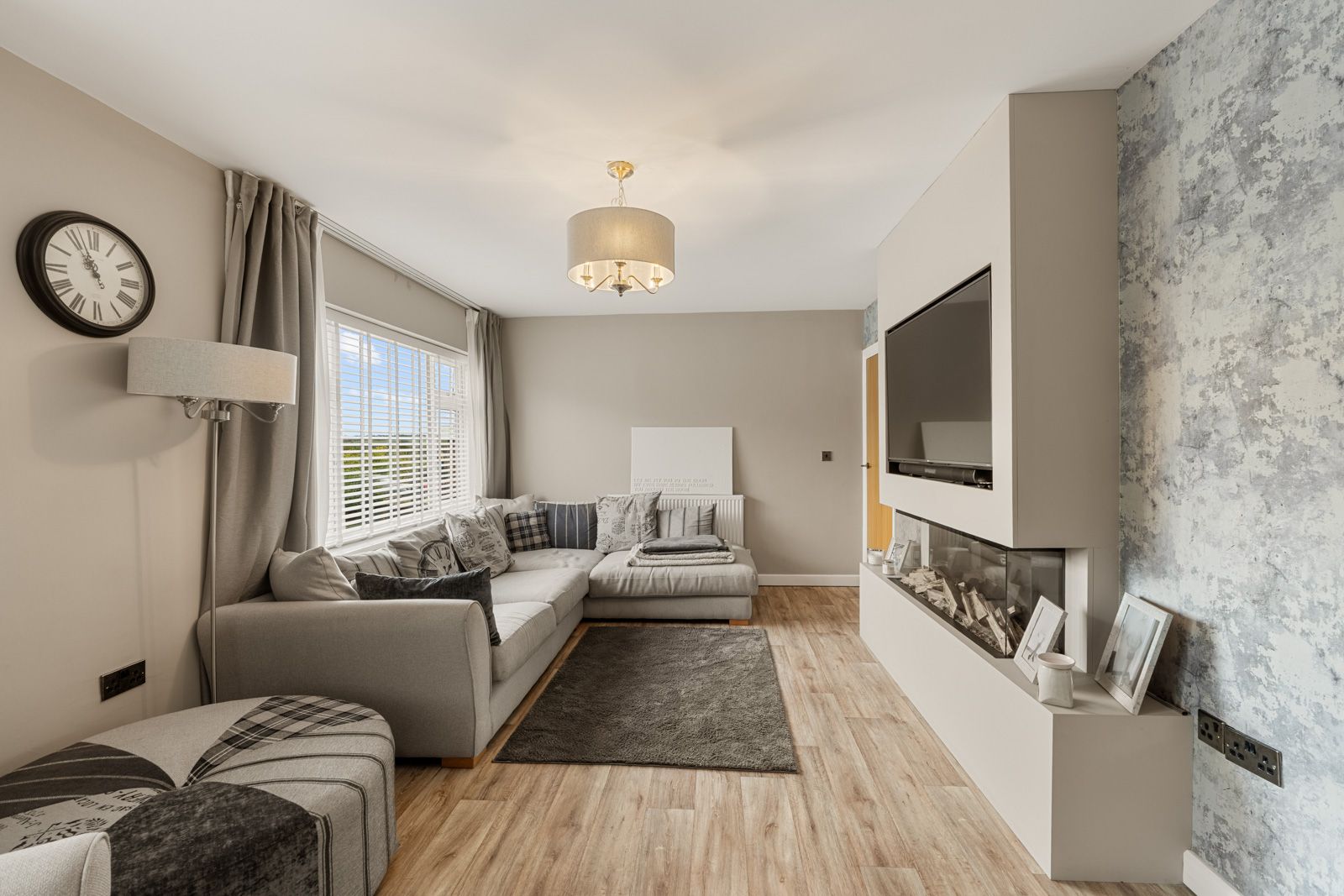 Semi Detached House for sale in Bradford, Wilson Road, Wyke