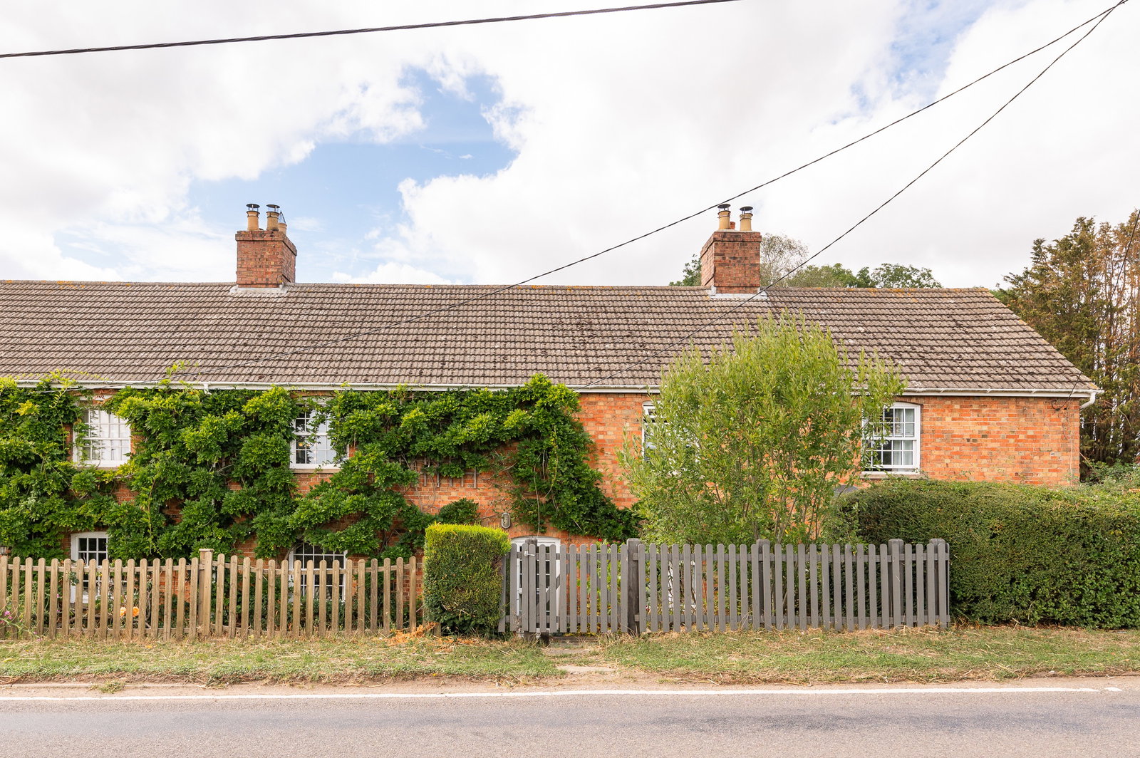 Terraced House for sale in Huntingdon, Station Row, Tilbrook, Canbridgshire