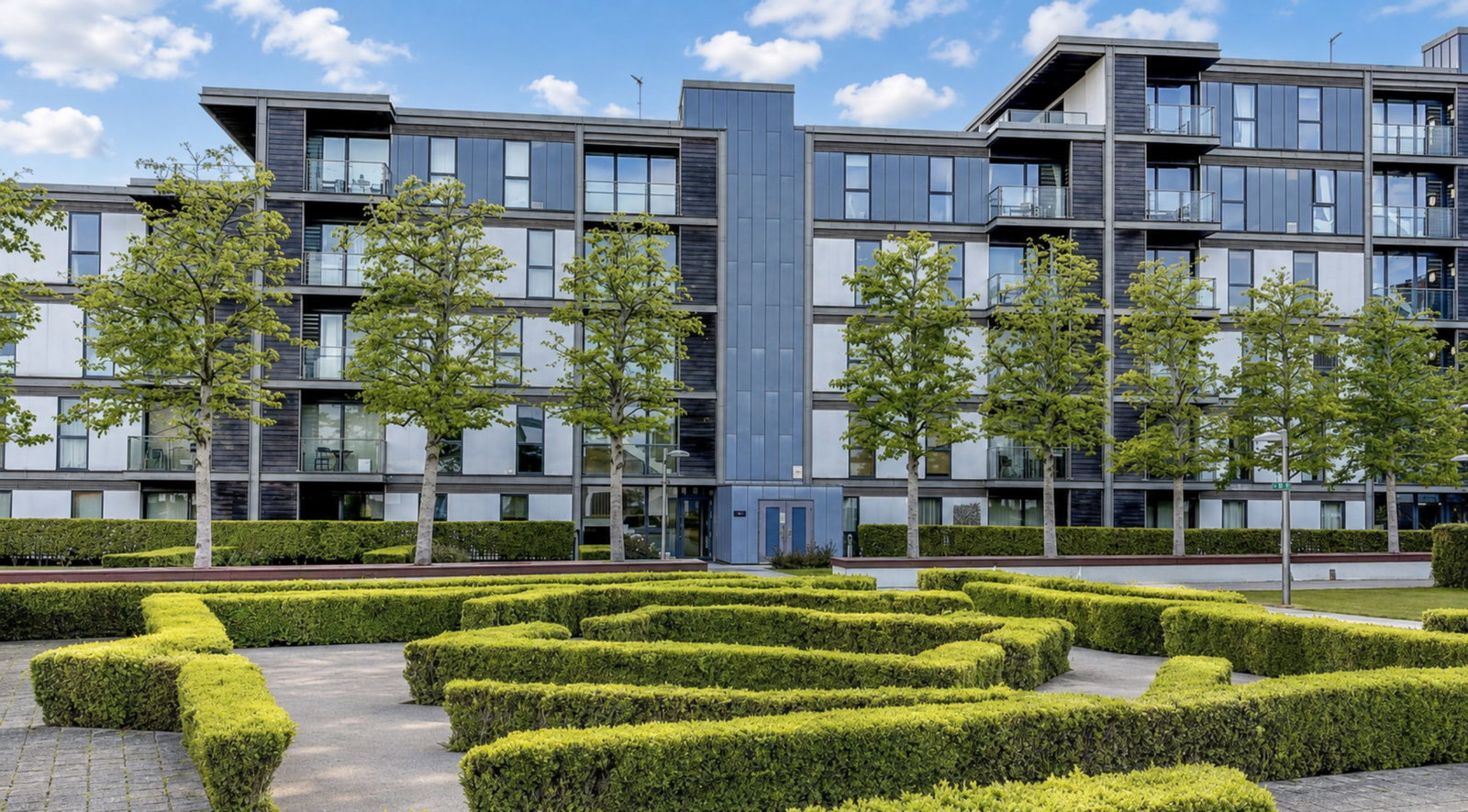 Apartment for sale in Milton Keynes, South Row, Milton Keynes, MK9 2FG