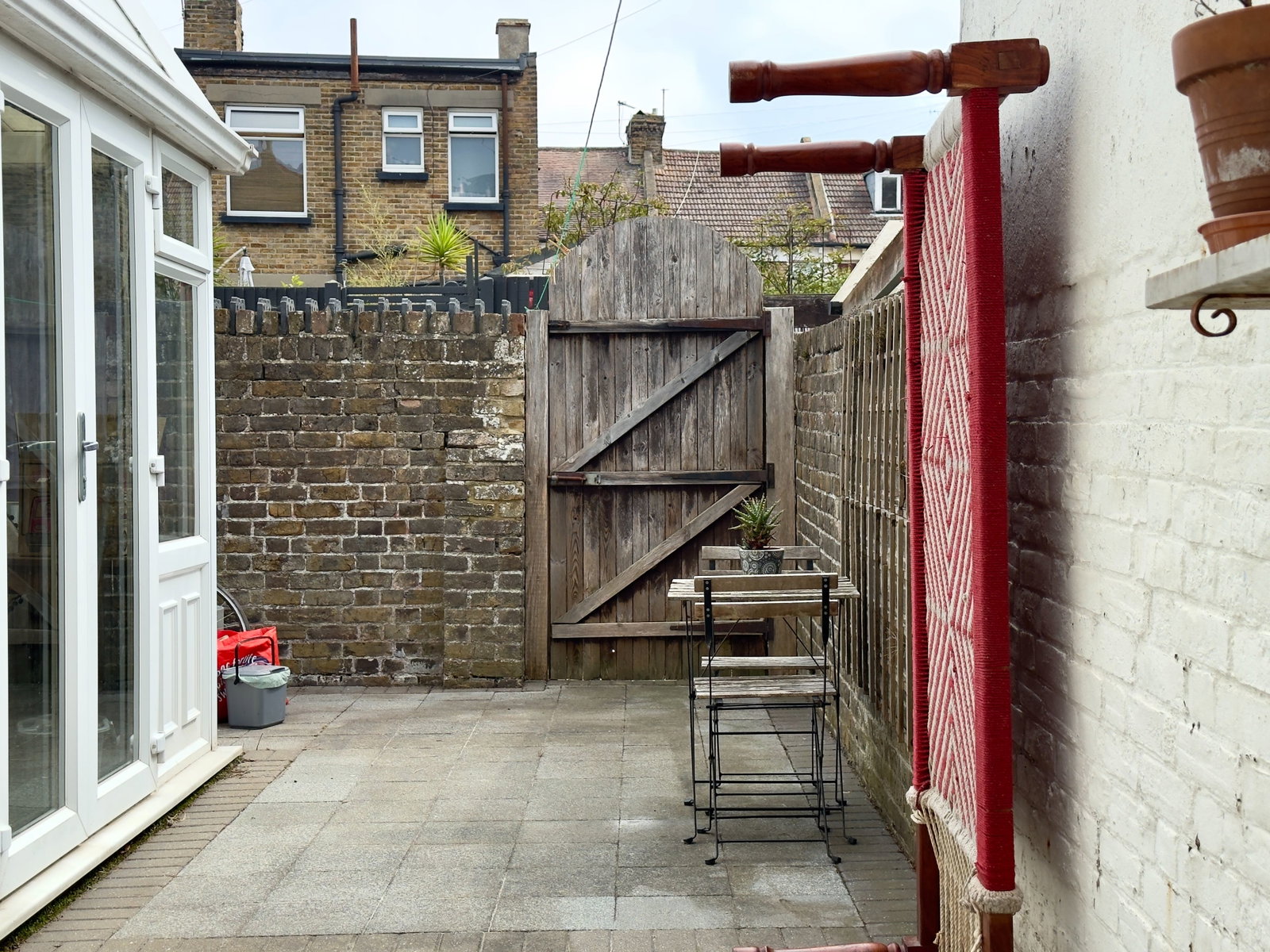 Terraced House for sale in Margate, Oxford Street, Margate, CT9 1TD, 1535 m²