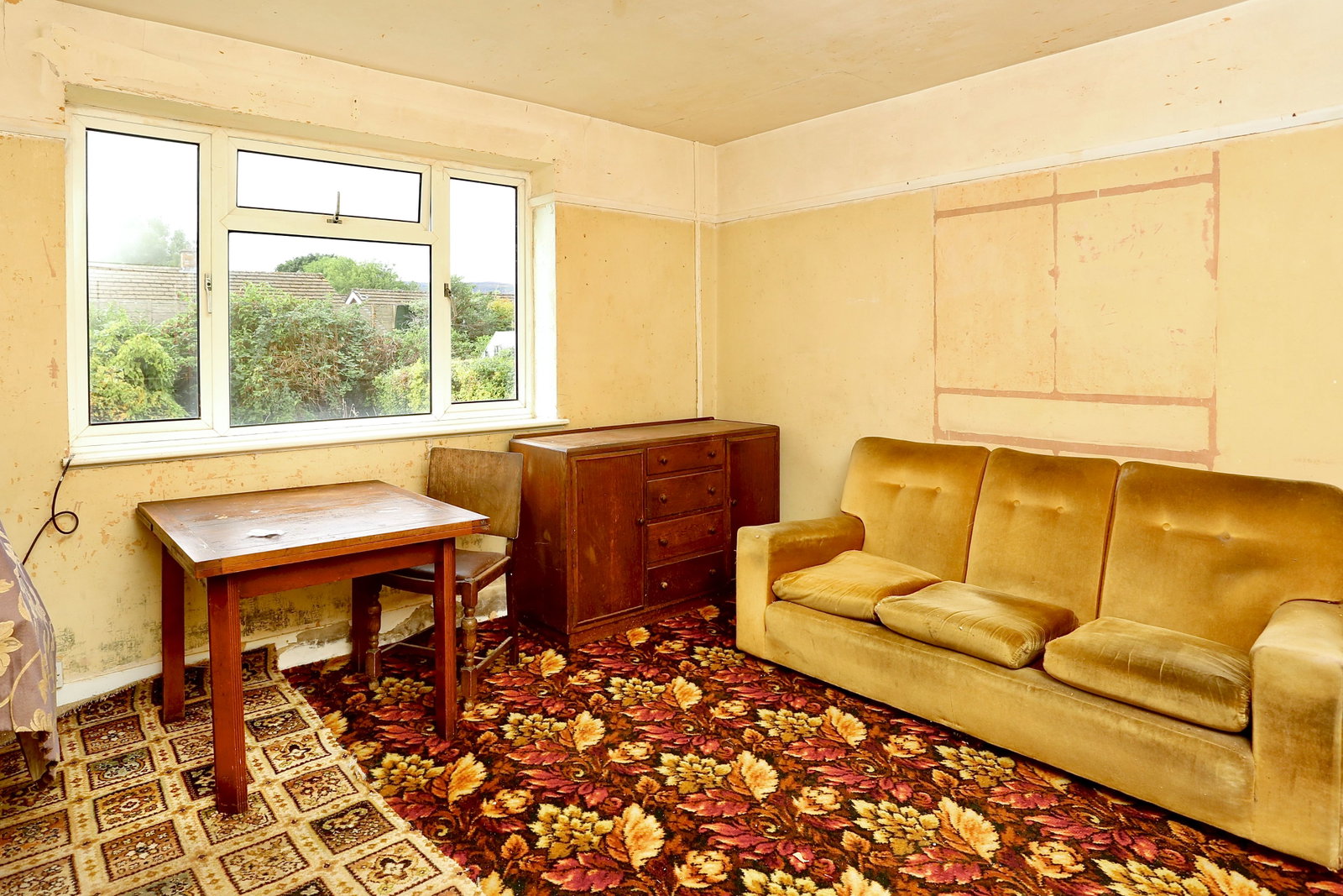 Semi Detached House for sale in Crickhowell, 59 Ffynnonau, Crickhowell, Powys, NP8 1DB