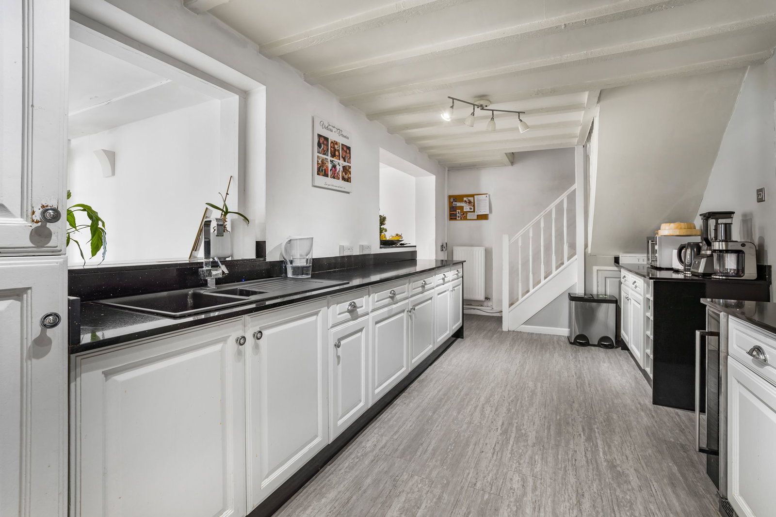 Terraced House for sale in Cheltenham, Station Road, Bishops Cleeve, Cheltenham, GL52