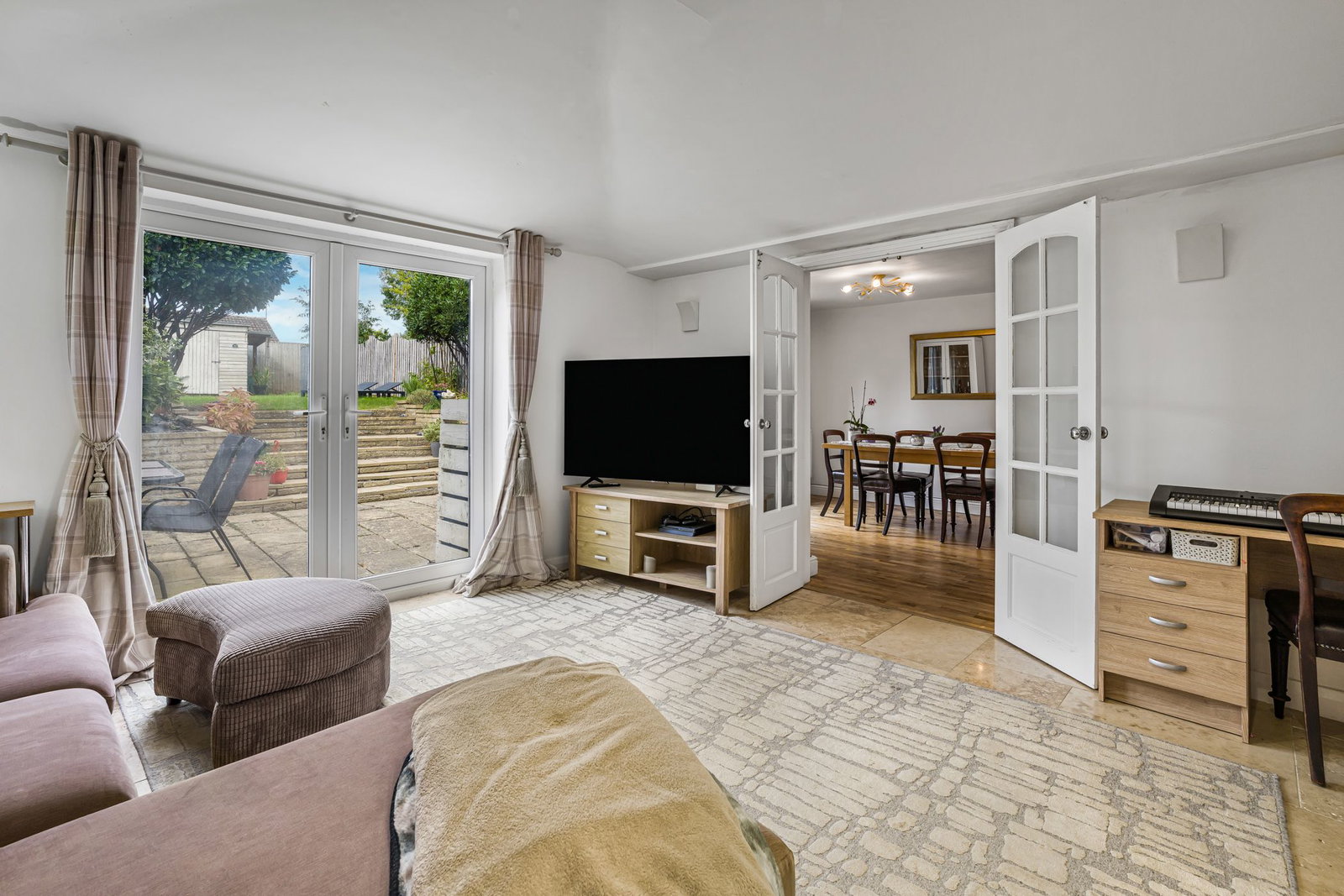 Terraced House for sale in Cheltenham, Station Road, Bishops Cleeve, Cheltenham, GL52