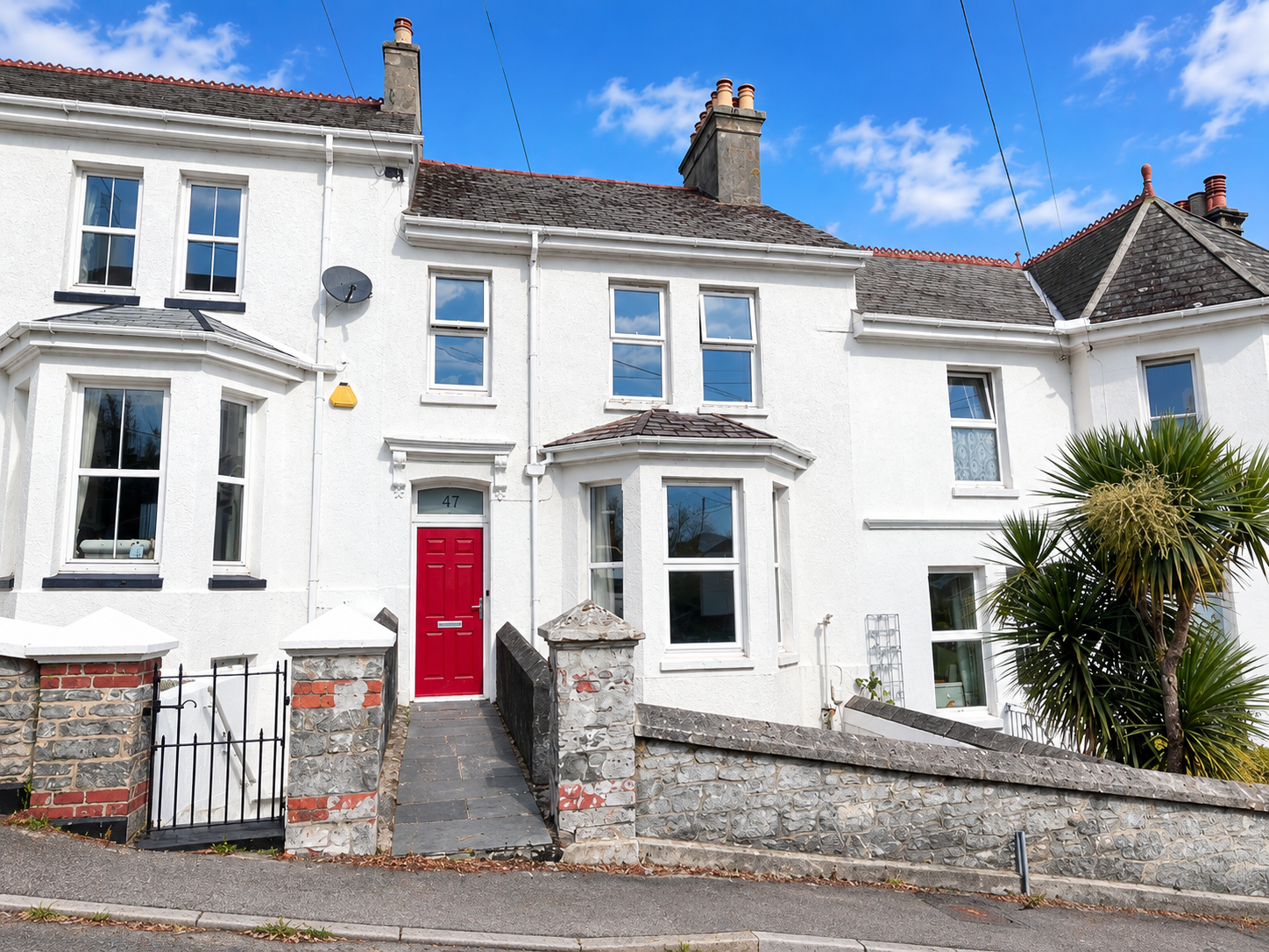 Terraced House for sale in Saltash, Home Park Road, Saltash, PL12 6BH