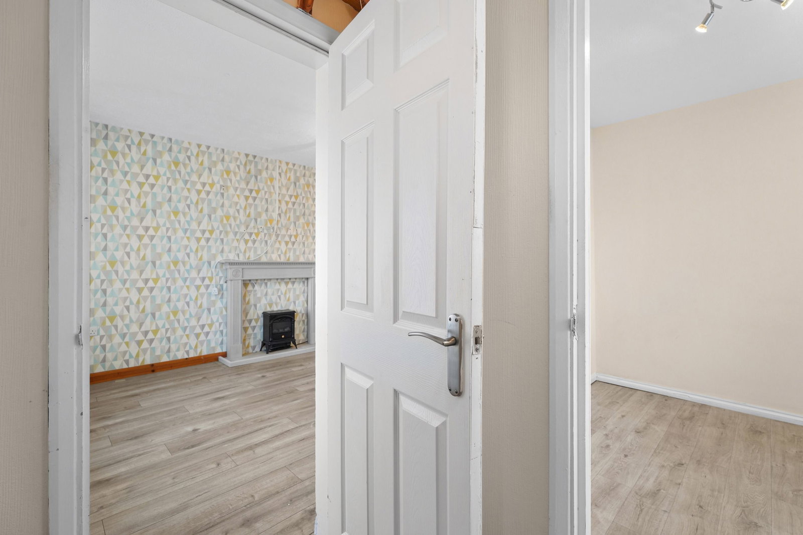 Semi Detached Bungalow for sale in Daventry, WOODFORD HALSE, Northamptonshire