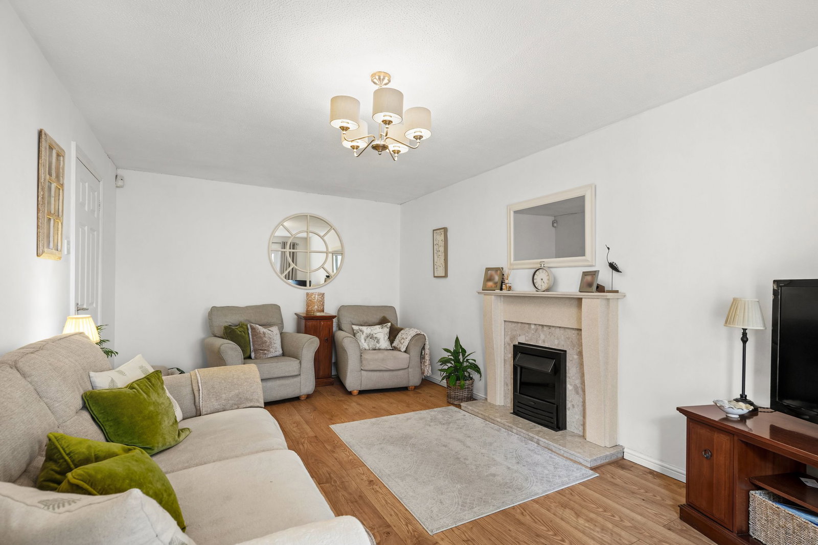 Bungalow for sale in Milton Keynes, Bradvue Crescent, Bradville, Milton Keynes, MK13 7AJ, 746 m²