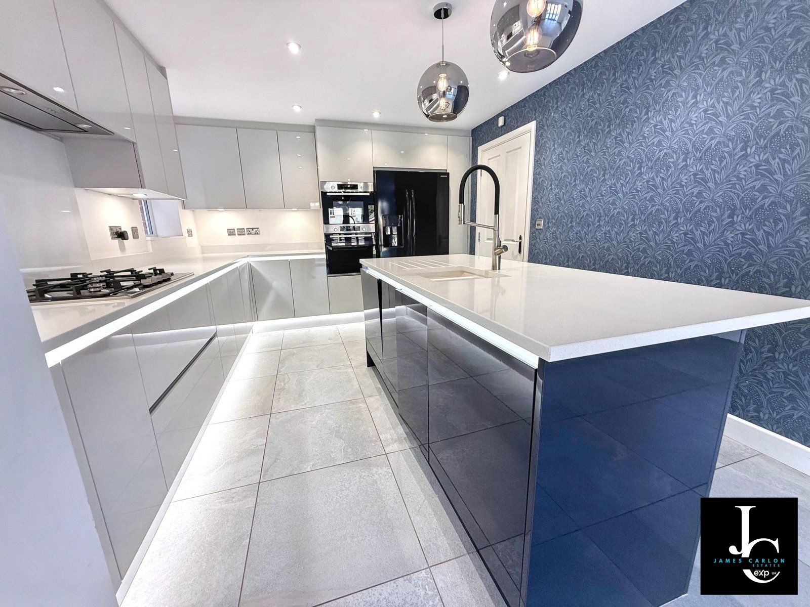 Detached House for sale in Telford, The Dingle, Doseley, Telford, TF4 3FB