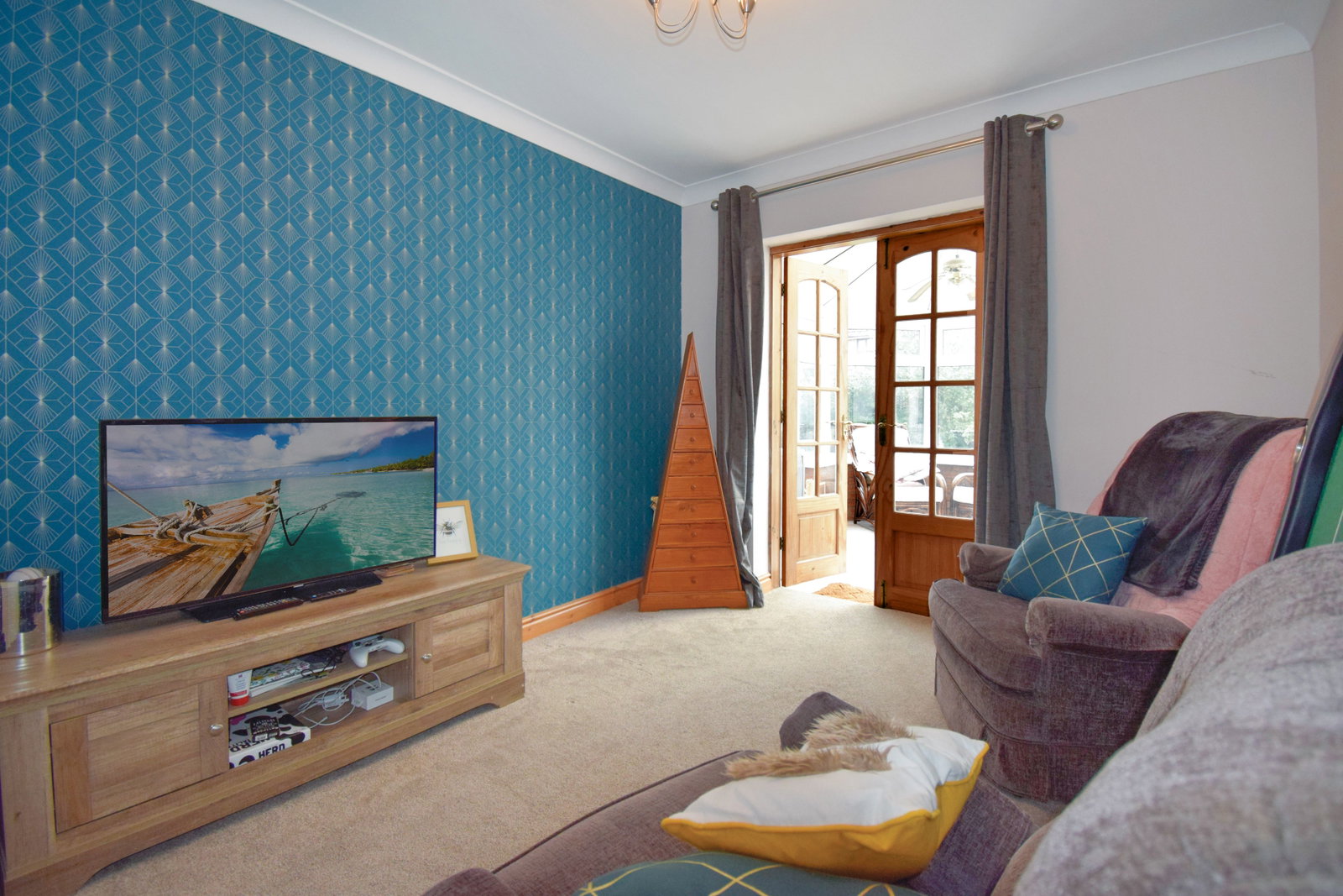 Semi Detached House for sale in Leyland, Bristol Avenue, Farington, Leyland, PR25 4QZ