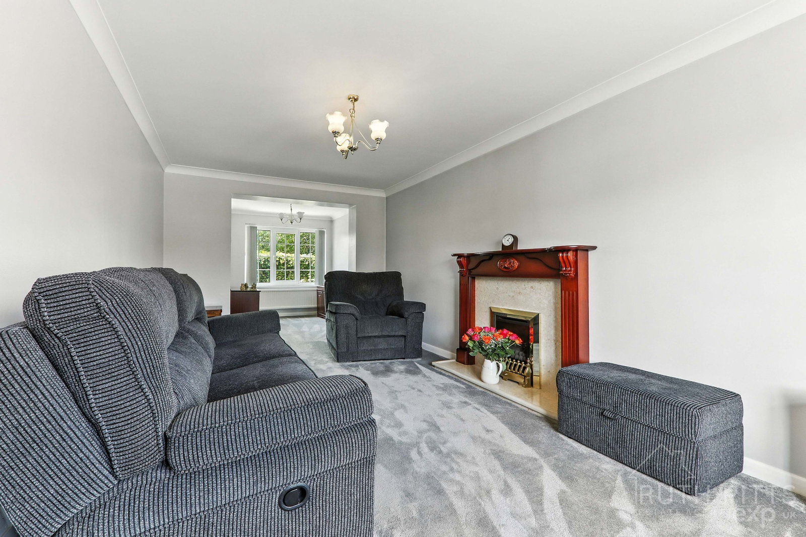 Detached House for sale in Pontefract, Langdale Drive, Low Ackworth, WF7