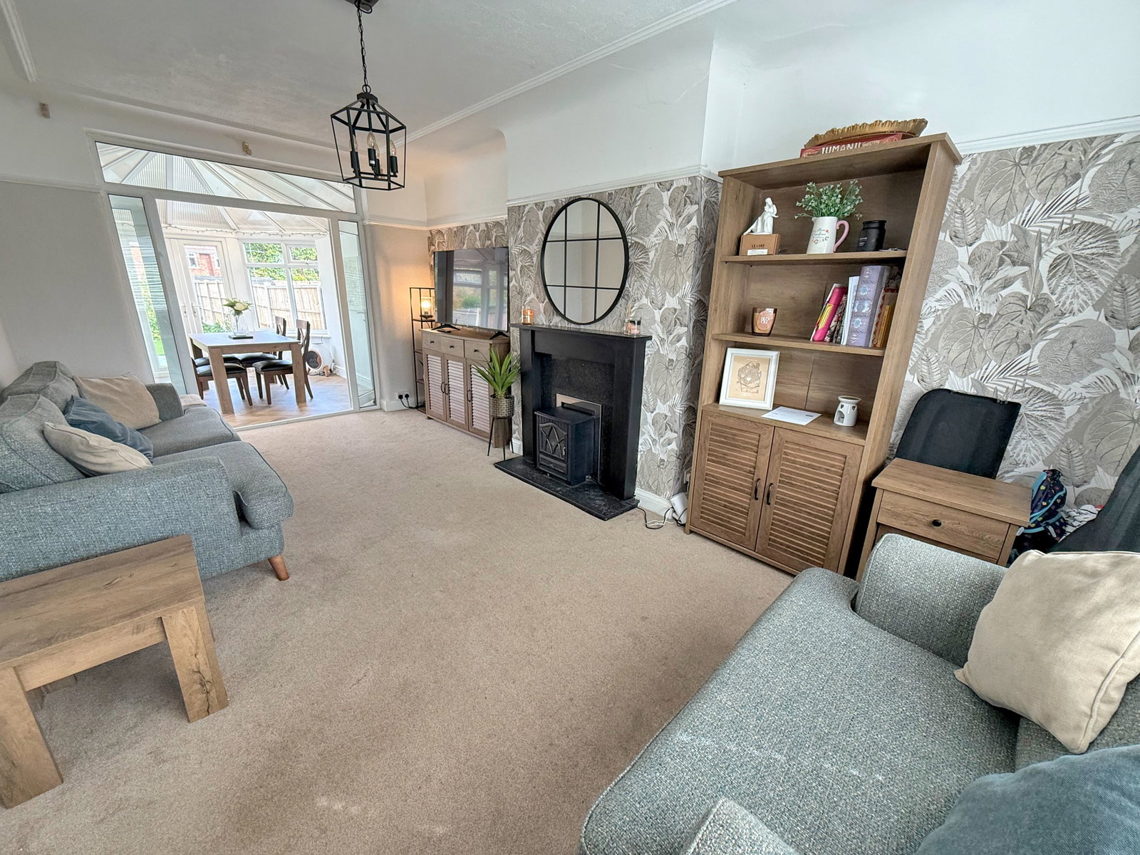 Semi Detached House for sale in Wirral, Crosthwaite Avenue, Eastham, CH62