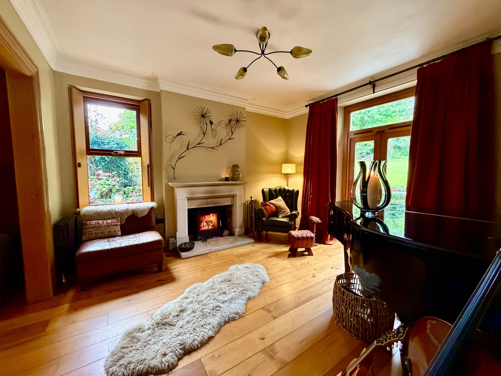Detached House for sale in Blackwood, Holly Lodge, Blackwood, NP12 1QB