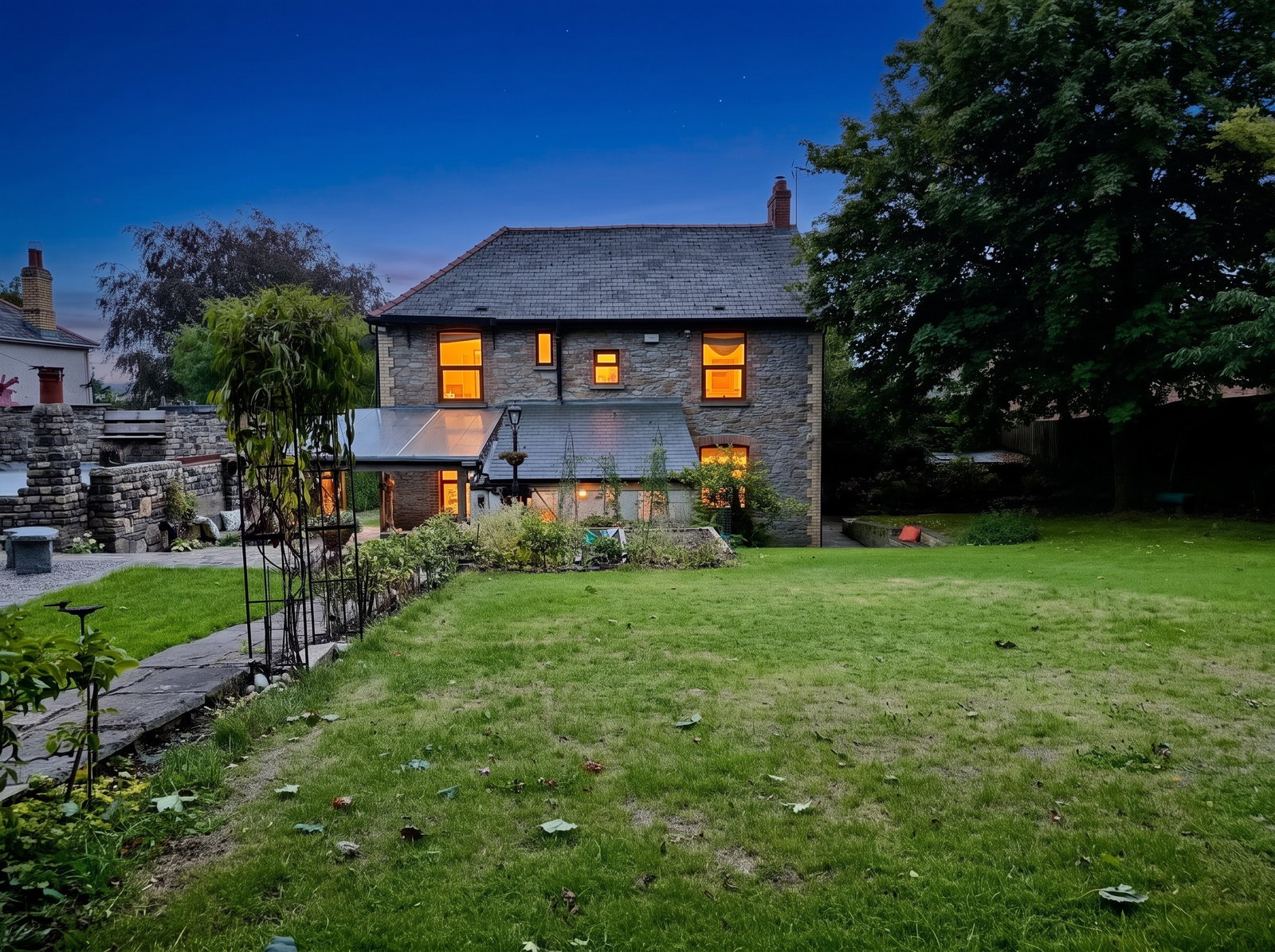 Detached House for sale in Blackwood, Holly Lodge, Blackwood, NP12 1QB