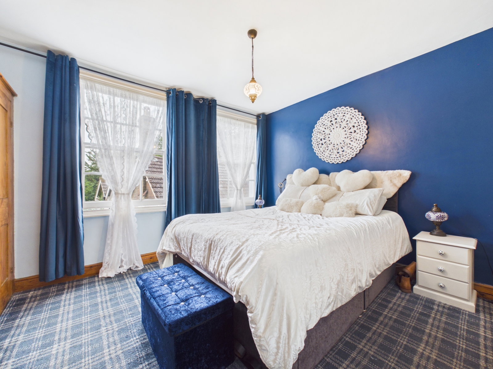 Terraced House for sale in Rochester, High Street, Upnor, Rochester, ME2 4XG, 601 m²