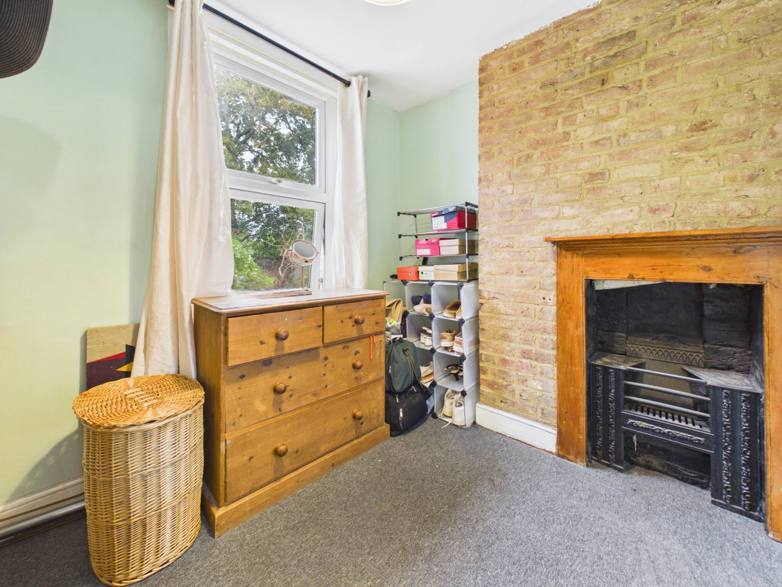 Terraced House for sale in Rochester, High Street, Upnor, Rochester, ME2 4XG, 601 m²