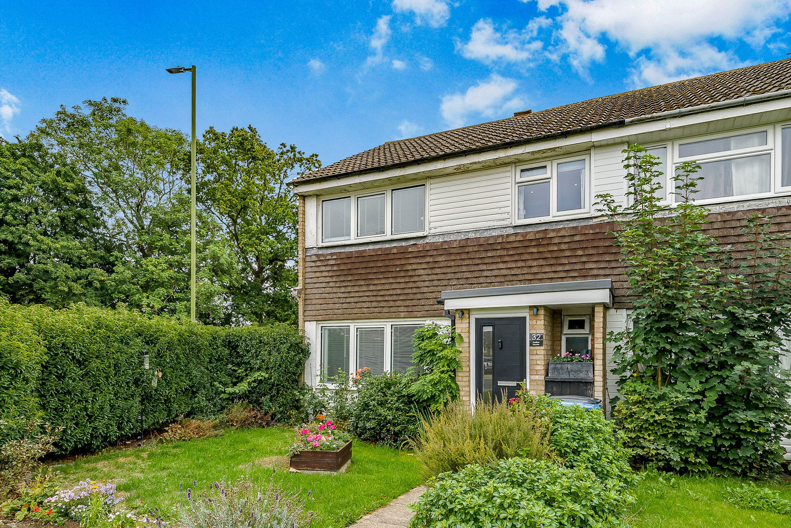 End Of Terrace House for sale in Hemel Hempstead, Tresilian Square, Hemel Hempstead, HP2, 956 m²