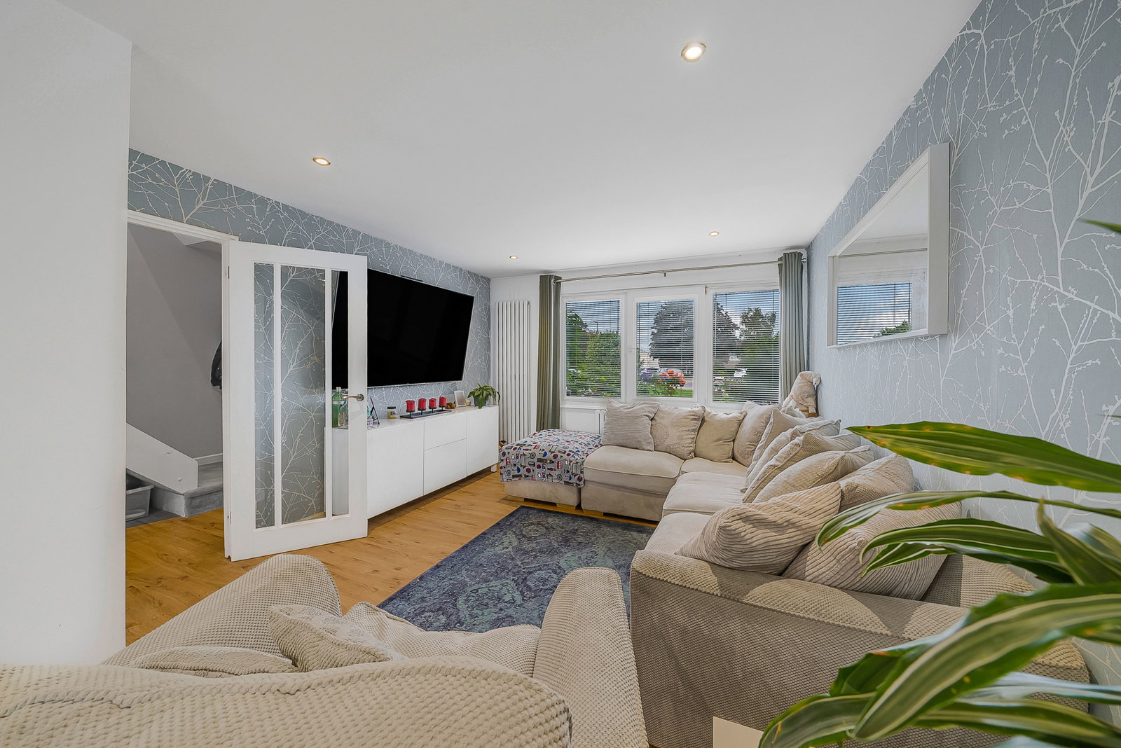 End Of Terrace House for sale in Hemel Hempstead, Tresilian Square, Hemel Hempstead, HP2, 956 m²