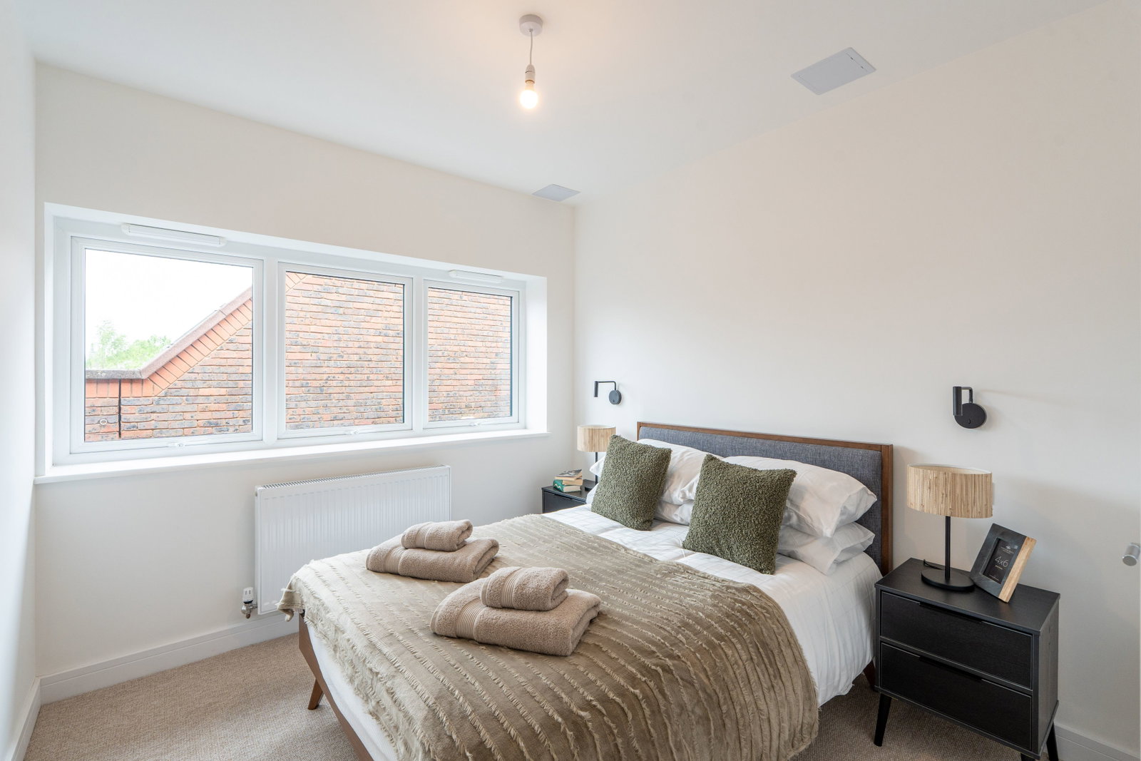 Flat for sale in Thame, Wellington Street, Thame, Oxfordshire, OX9 3WT, 737 m²