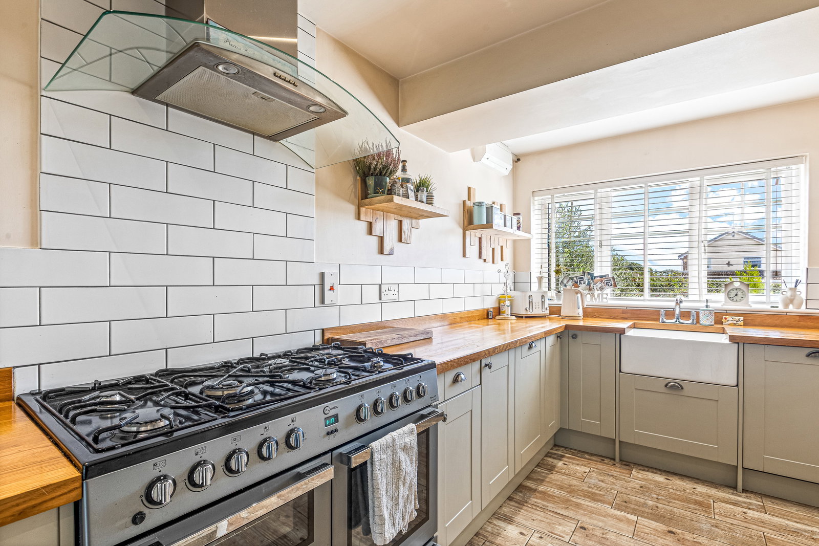 Detached House for sale in Leicester, Whinham Avenue, Broughton Astley, Leicester, LE9, 2378 m²