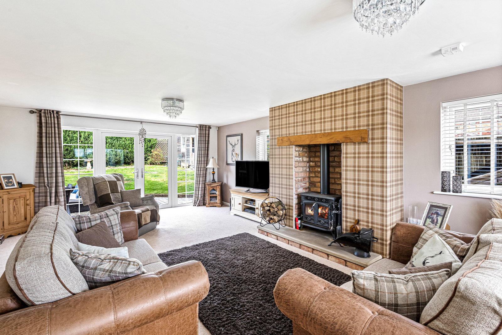 Detached House for sale in Leicester, Whinham Avenue, Broughton Astley, Leicester, LE9, 2378 m²