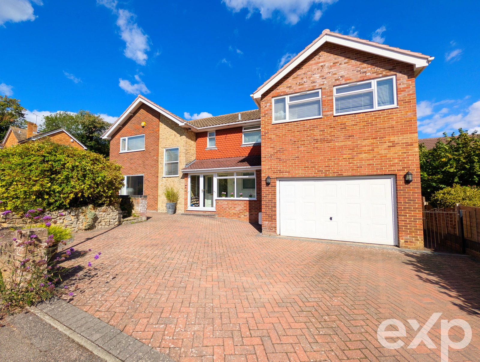 Detached House for sale in Maidstone, Bentlif Close, Maidstone, ME16 0EH, 2423 m²
