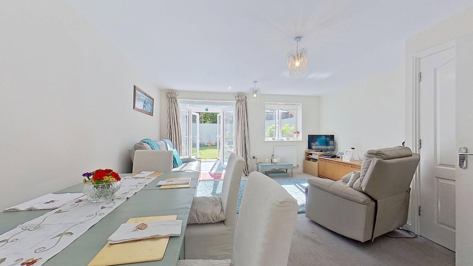 Semi Detached House for sale in Deal, Scholars Close, Deal, CT14 9FA