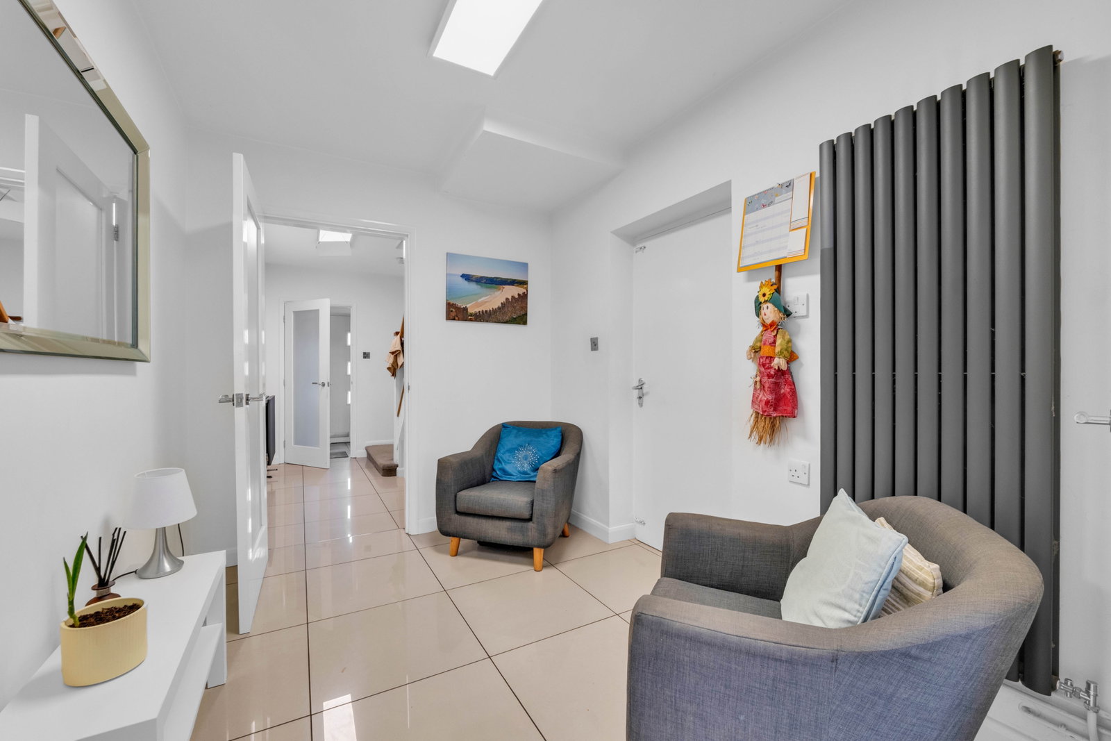 Semi Detached House for sale in Leicester, High Street, Whetstone, Leicester, LE8, 1658 m²