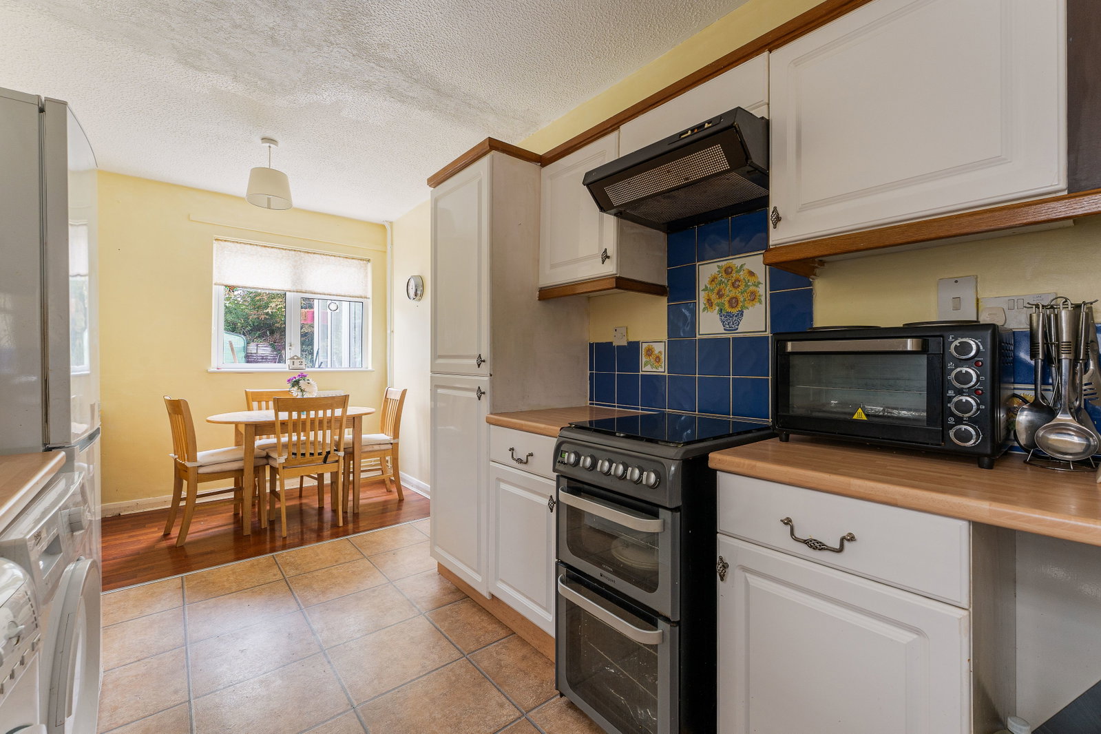 Semi Detached House for sale in Salisbury, Waters Road, Salisbury, SP1, 901 m²